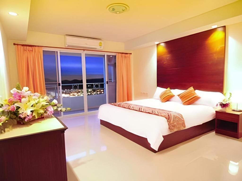 Grand Living Residence Chiang Mai Exterior photo