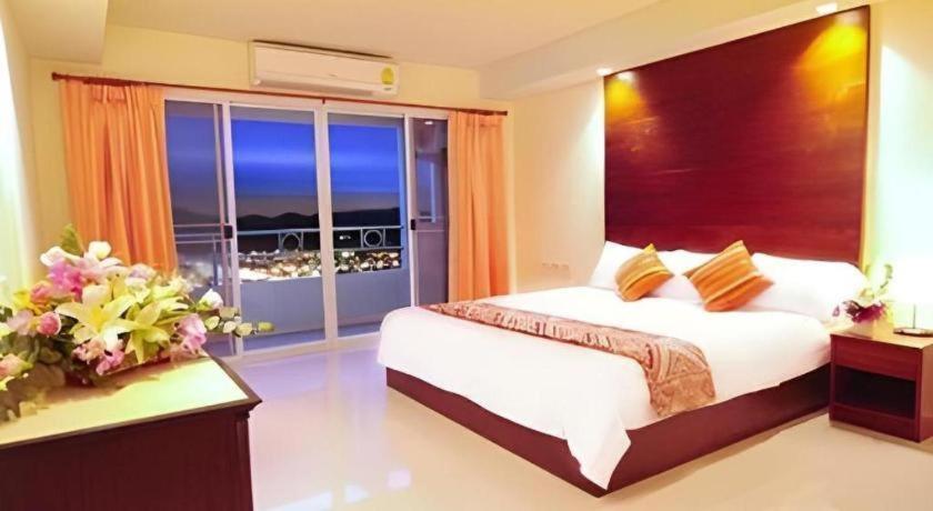 Grand Living Residence Chiang Mai Exterior photo